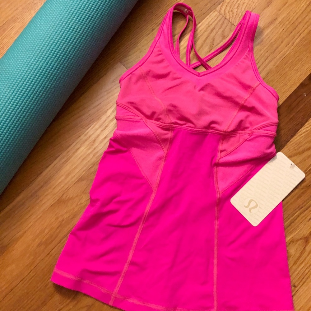 NWT Lululemon Strap it Like it’s Hot Tank size 4